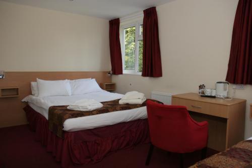 Heath Lodge Hotel Nr Nec Bickenhill Room photo